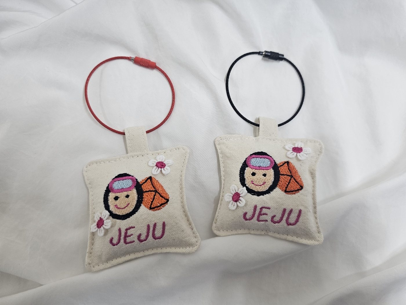 해녀키링 쿠션키링  제주도소품 리본키링 여행선물추천 가방장식 단체선물