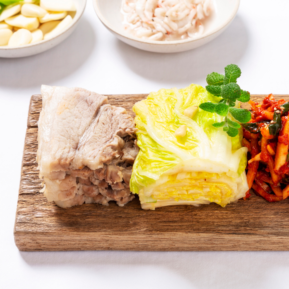 담백하게 즐기는 앞다리살 수육용 1kg  <제주도니>